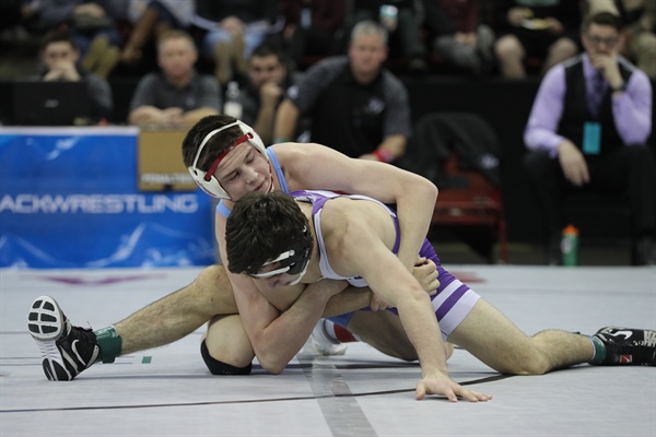 State Individual Wrestling Semifinals Advance Contenders to Title Match