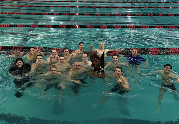 Whitefish Bay Reigns as Division 2 Boys’ Swimming & Diving Champion
